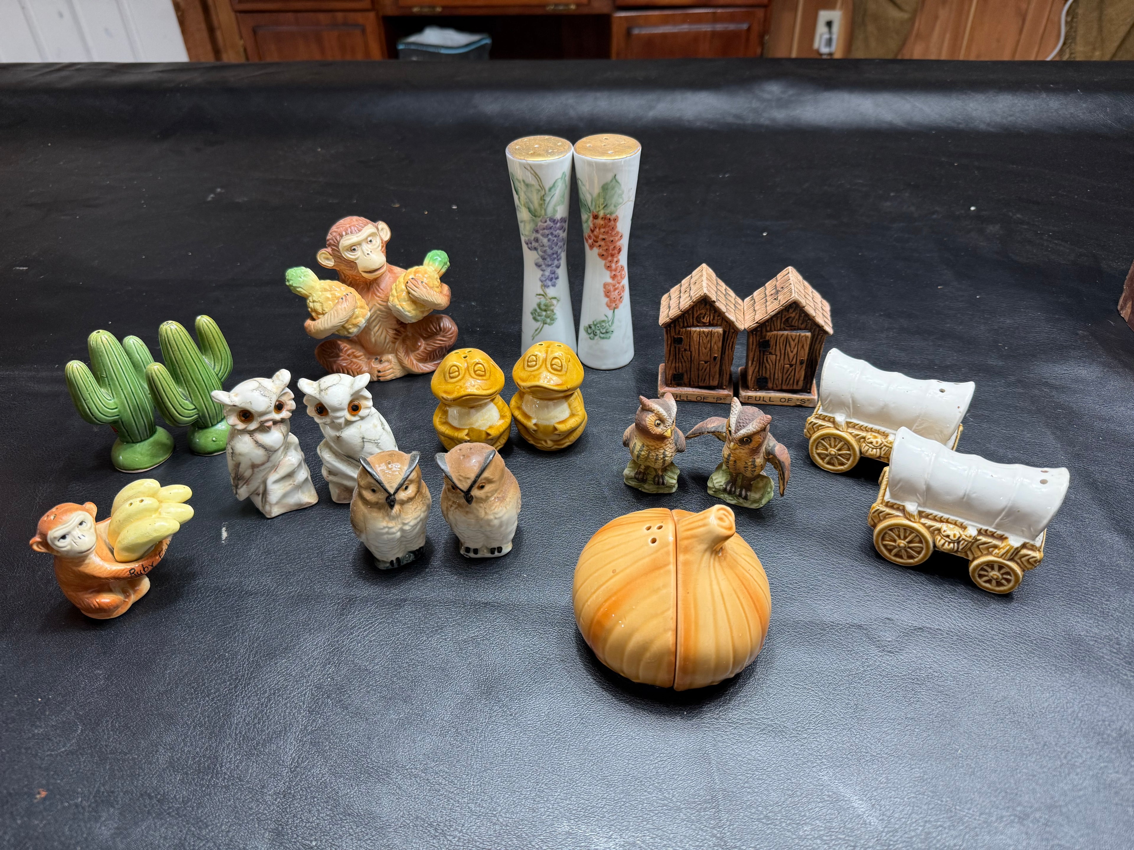 Salt & Pepper Collection